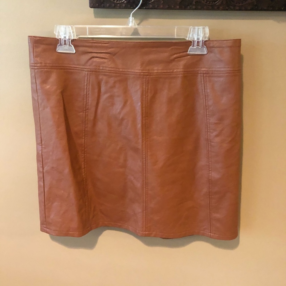 Carmel leather skirt